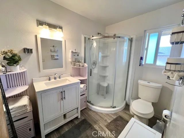 18236 Danbury, Hesperia, CA 92345