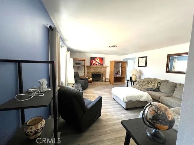 18236 Danbury, Hesperia, CA 92345