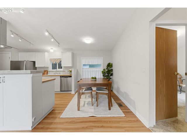 10400 Se COOK Ct 4, Milwaukie, OR 97222