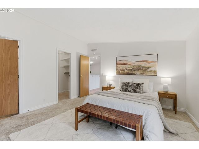 10400 Se COOK Ct 4, Milwaukie, OR 97222