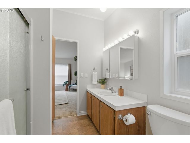 10400 Se COOK Ct 4, Milwaukie, OR 97222