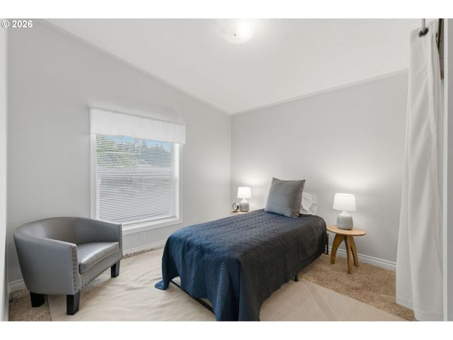 10400 Se COOK Ct 4, Milwaukie, OR 97222