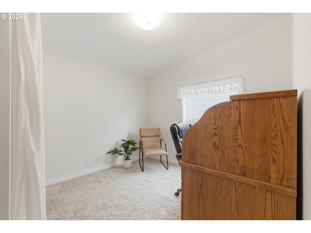 10400 Se COOK Ct 4, Milwaukie, OR 97222