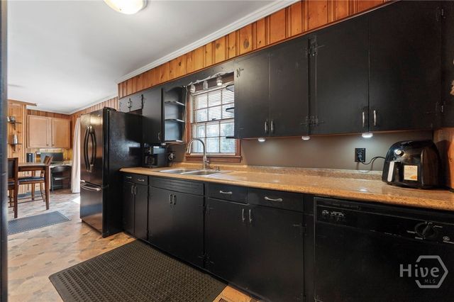 805 S West Street, Greensboro, GA 30642