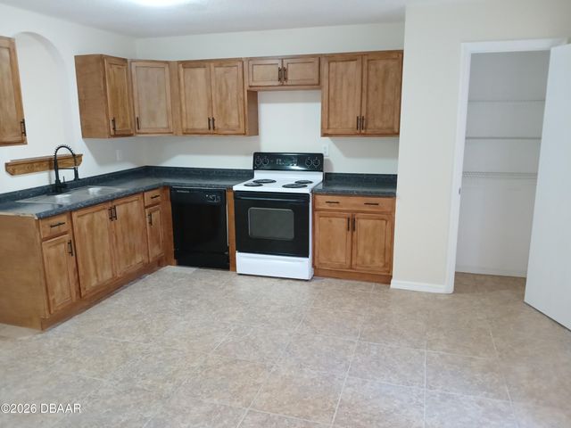 5117 Taylor Avenue, Port Orange, FL 32127