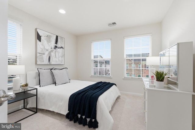 25683 AZALEA GARDEN TER, Aldie, VA 20105