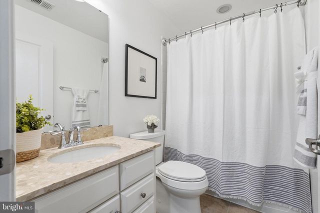 25683 AZALEA GARDEN TER, Aldie, VA 20105