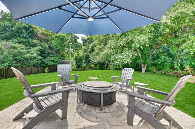15 Round Tree Lane, Montrose, NY 10548