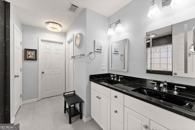 5082 Peach Mountain Circle, Gainesville, GA 30507