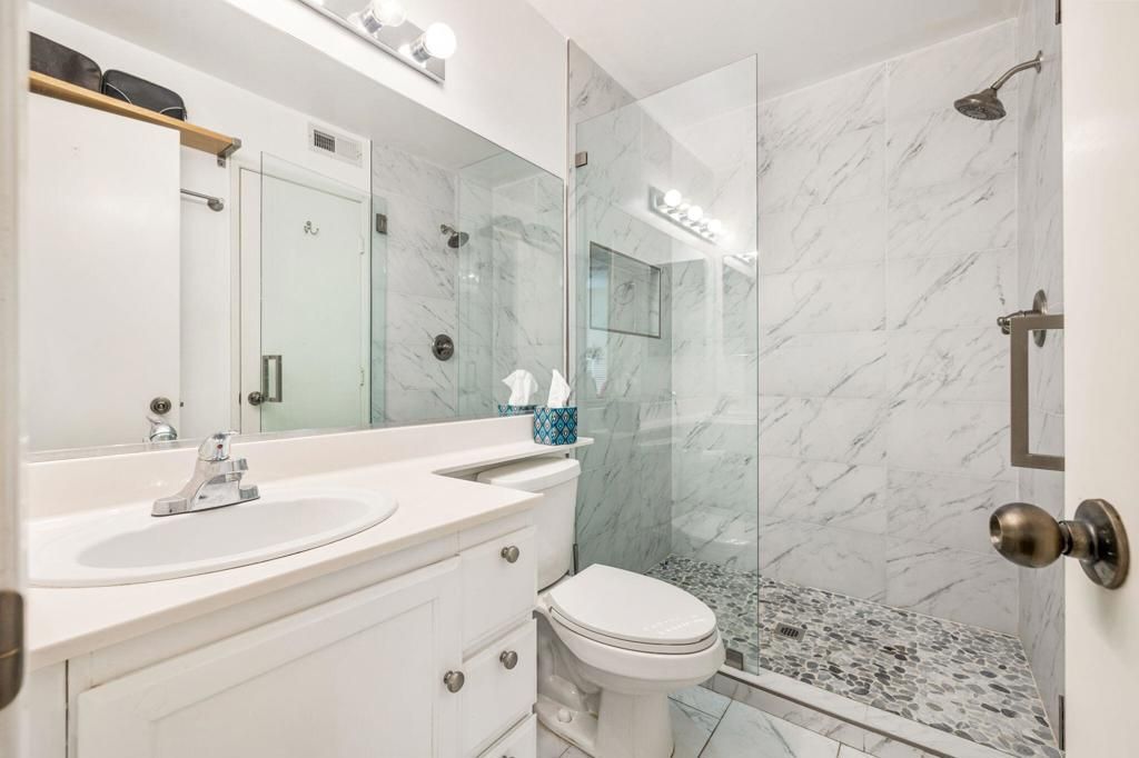 Image 11 of property listing at 78487 Magenta Drive, La Quinta, CA 92253