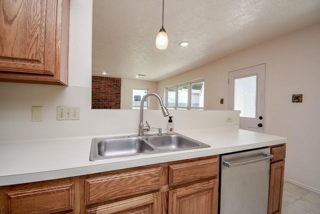 1201 Wildwood Drive, Deer Park, TX 77536