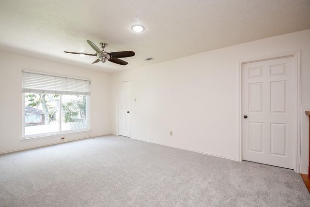 1201 Wildwood Drive, Deer Park, TX 77536