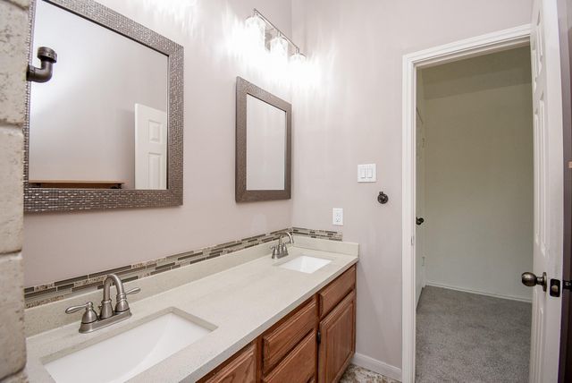 1201 Wildwood Drive, Deer Park, TX 77536