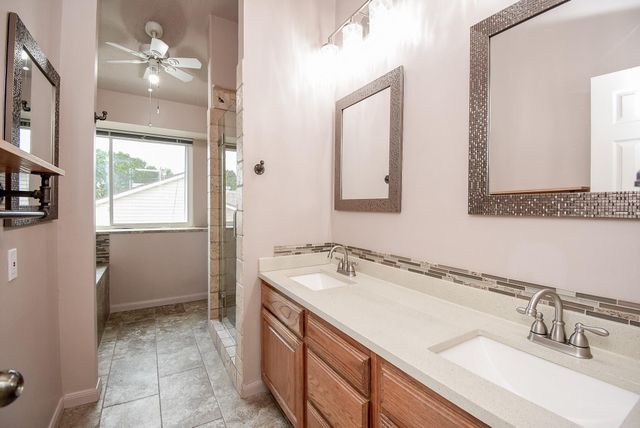 1201 Wildwood Drive, Deer Park, TX 77536