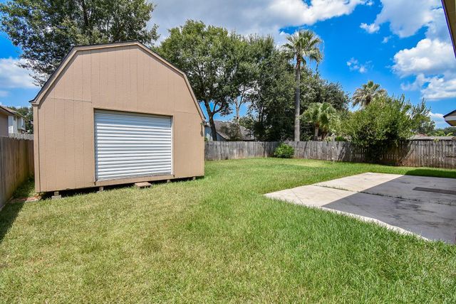 1201 Wildwood Drive, Deer Park, TX 77536