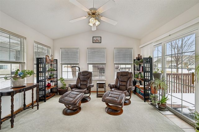 6612 Waterview Dr, Cedar Rapids, IA 52404