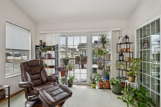 6612 Waterview Dr, Cedar Rapids, IA 52404