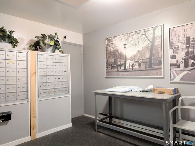393 Laurel Avenue 302, Bridgeport, CT 06604