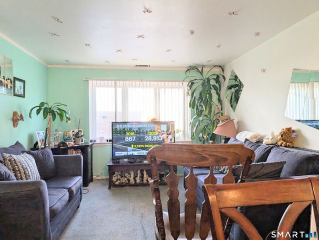393 Laurel Avenue 302, Bridgeport, CT 06604