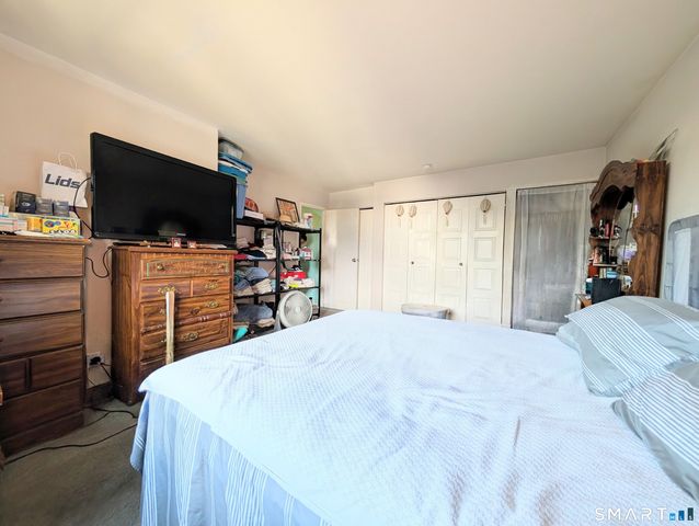 393 Laurel Avenue 302, Bridgeport, CT 06604