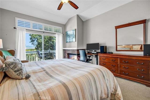 24604 Brighton, Valencia, CA 91355