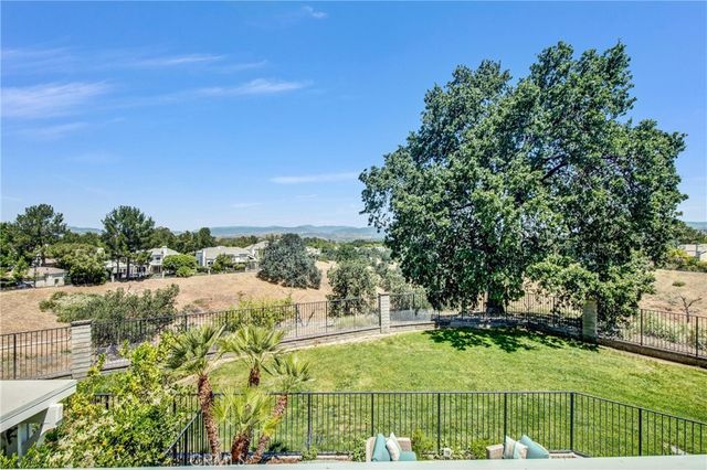 24604 Brighton, Valencia, CA 91355