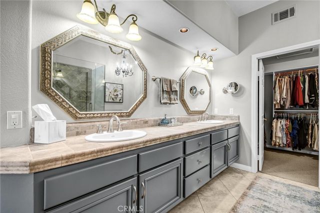 24604 Brighton, Valencia, CA 91355