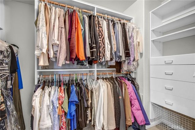 24604 Brighton, Valencia, CA 91355