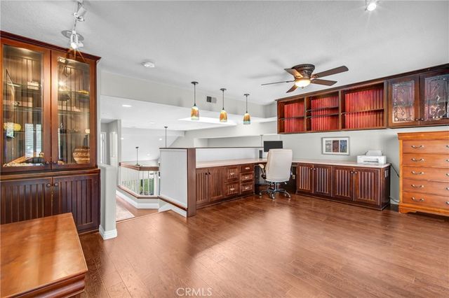 24604 Brighton, Valencia, CA 91355