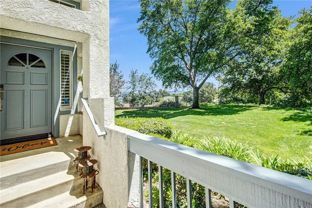 24604 Brighton, Valencia, CA 91355