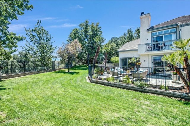 24604 Brighton, Valencia, CA 91355