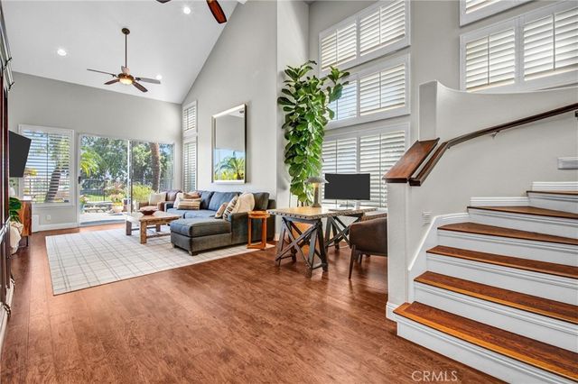 24604 Brighton, Valencia, CA 91355