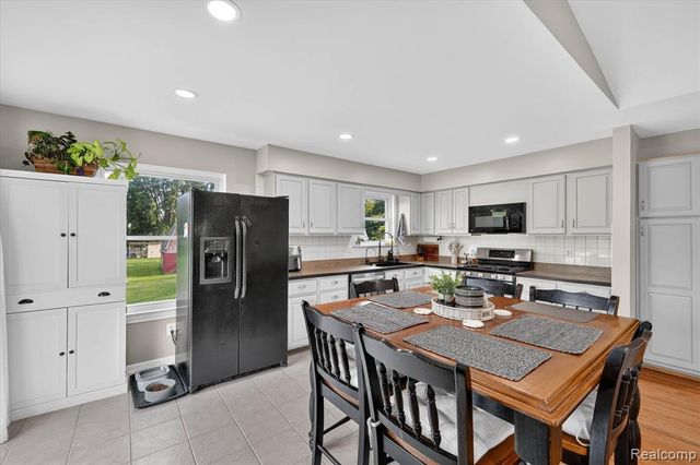 3188 Baldwin Road, Ortonville, MI 48462