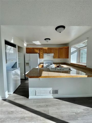 17437 E Rice Circle B, Aurora, CO 80015
