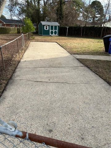 4 Broda CT, Portsmouth, VA 23701