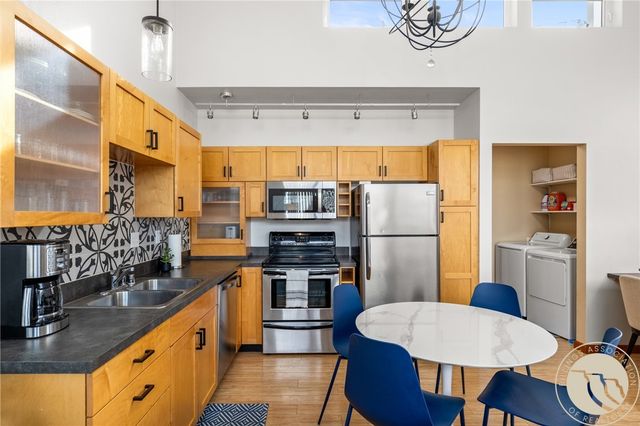 22 Grand Avenue, Billings, MT 59101