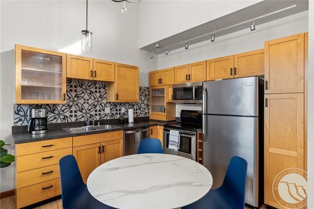 22 Grand Avenue, Billings, MT 59101