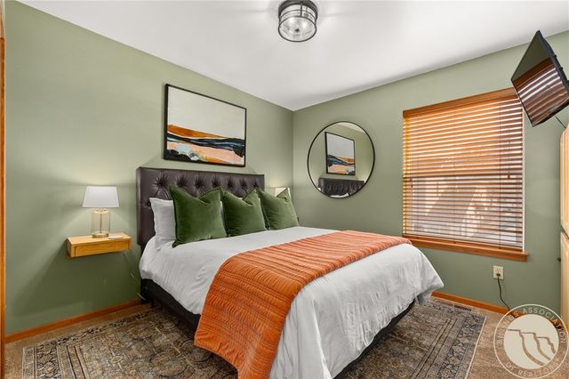 22 Grand Avenue, Billings, MT 59101