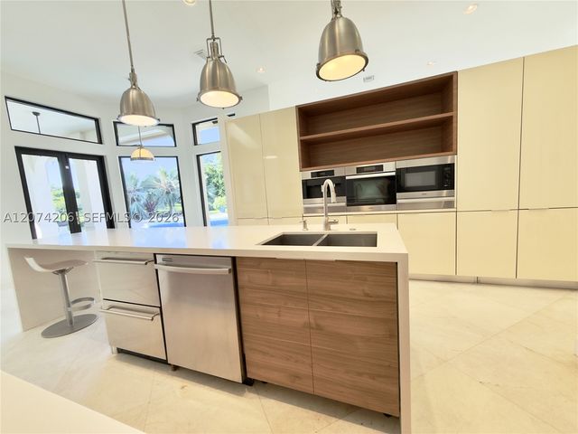 2880 Windmill Ranch Rd, Weston, FL 33331