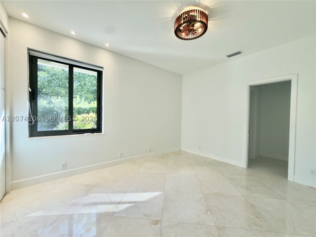 2880 Windmill Ranch Rd, Weston, FL 33331