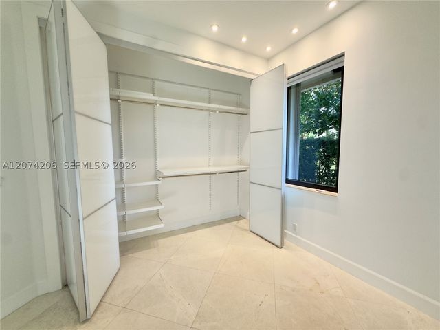 2880 Windmill Ranch Rd, Weston, FL 33331