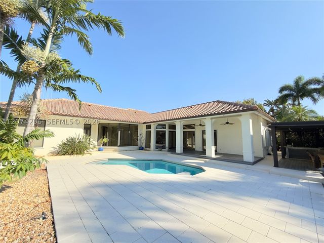 2880 Windmill Ranch Rd, Weston, FL 33331