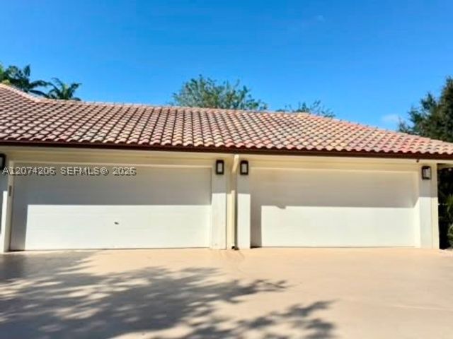 2880 Windmill Ranch Rd, Weston, FL 33331
