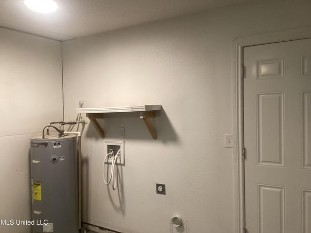 2713 Brazil Street, Pascagoula, MS 39581