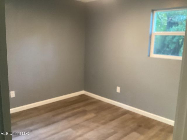 2713 Brazil Street, Pascagoula, MS 39581