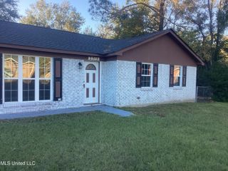 2713 Brazil Street, Pascagoula, MS 39581