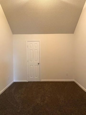 1630 Tigris Court, Atlanta, GA 30349