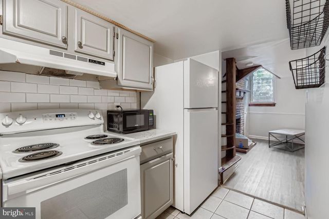 649 DOVER ST, Baltimore, MD 21230