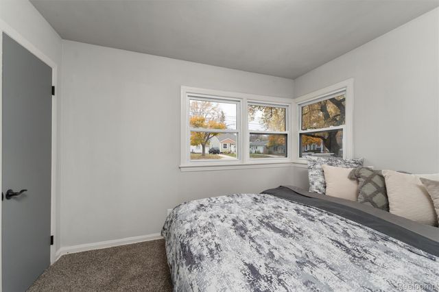 15751 W 14 mile Road, Beverly Hills Village, MI 48025