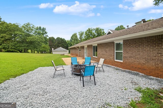 165 Hilo Road, Fayetteville, GA 30215
